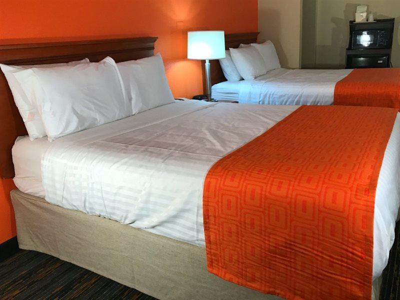 ฮาวเวิร์ด จอห์นสัน บาย วินด์แฮม พิเจนฟอร์จ Hotel ภายนอก รูปภาพ