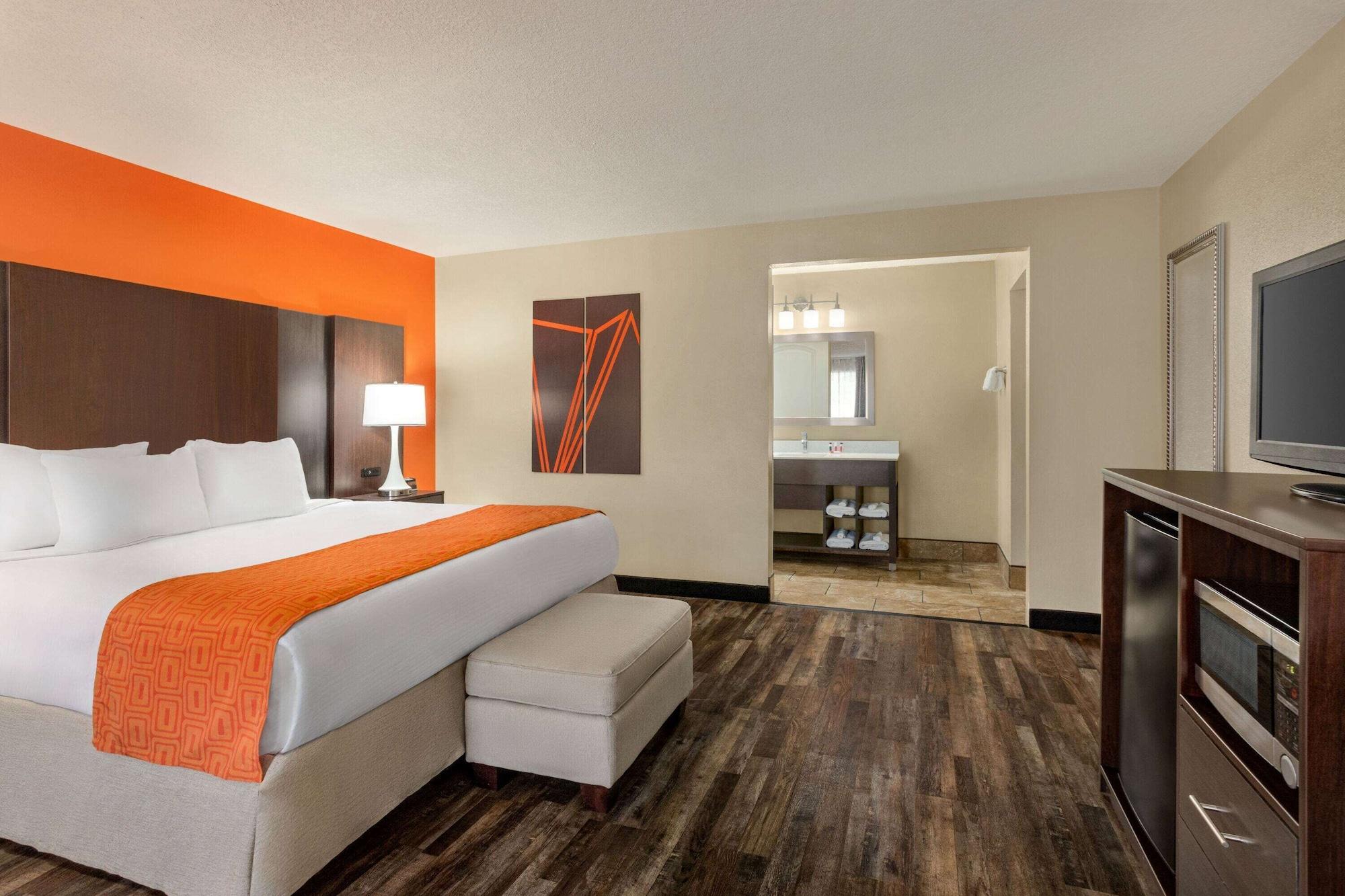 ฮาวเวิร์ด จอห์นสัน บาย วินด์แฮม พิเจนฟอร์จ Hotel ภายนอก รูปภาพ