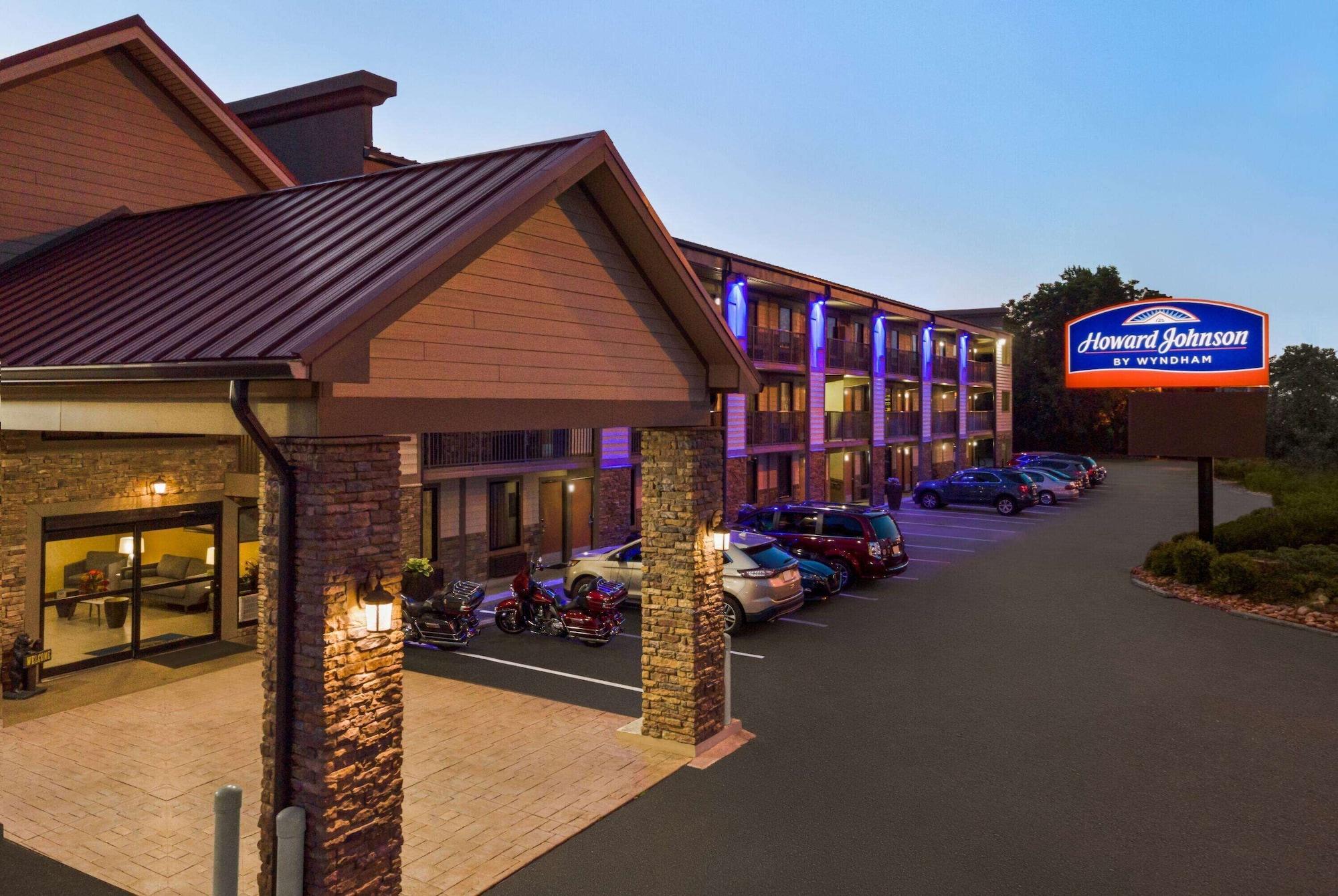 ฮาวเวิร์ด จอห์นสัน บาย วินด์แฮม พิเจนฟอร์จ Hotel ภายนอก รูปภาพ