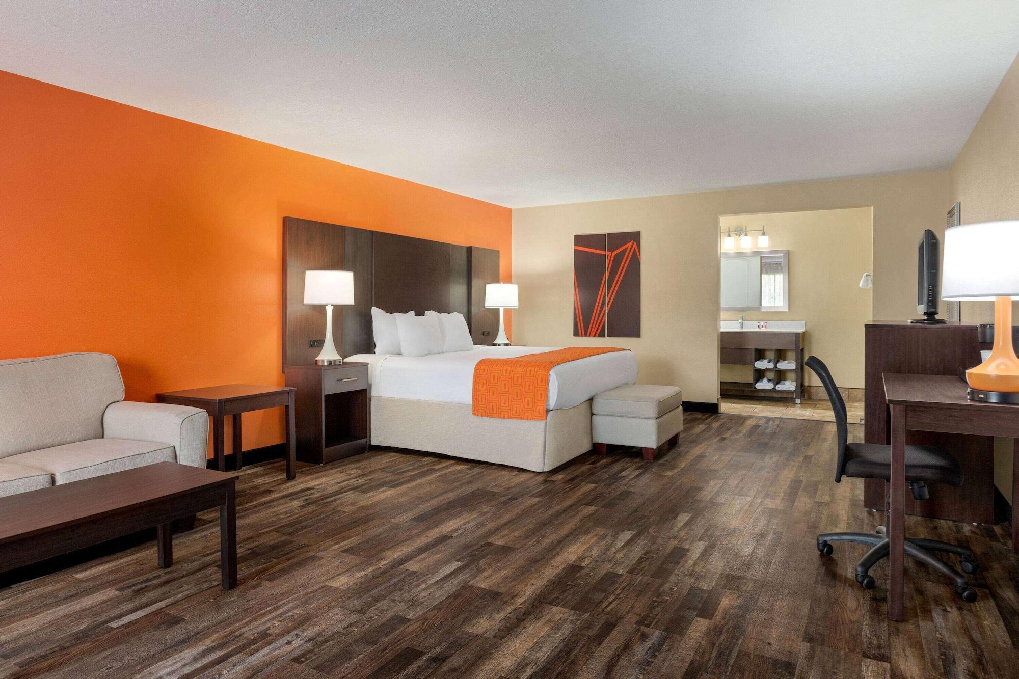 ฮาวเวิร์ด จอห์นสัน บาย วินด์แฮม พิเจนฟอร์จ Hotel ภายนอก รูปภาพ